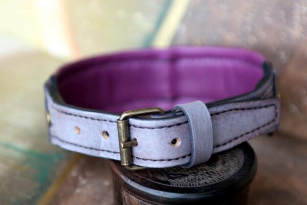 Elegant personalized dog collar by Workshop Sauri buckle