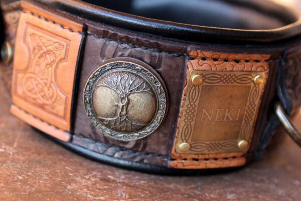 Personalized dog collar with black leather cushion embossing