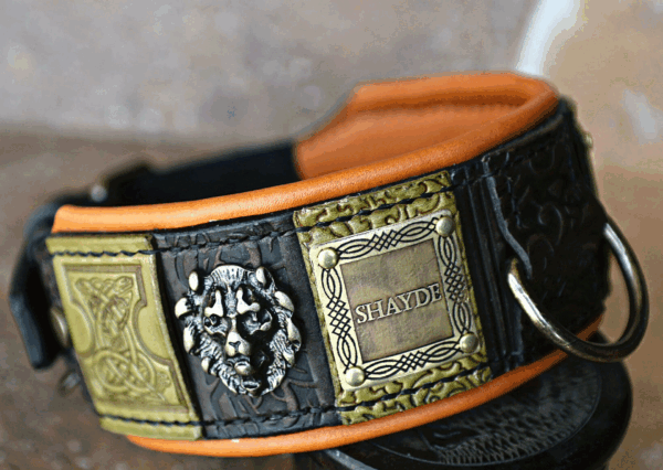 Personalized leather dog collar with lions SIMHA by SAURI