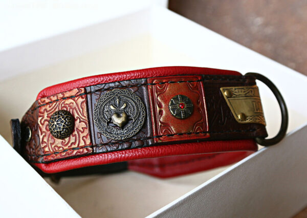 Red and brown lavish leather dog collar with name VIDOCQ by SAURI