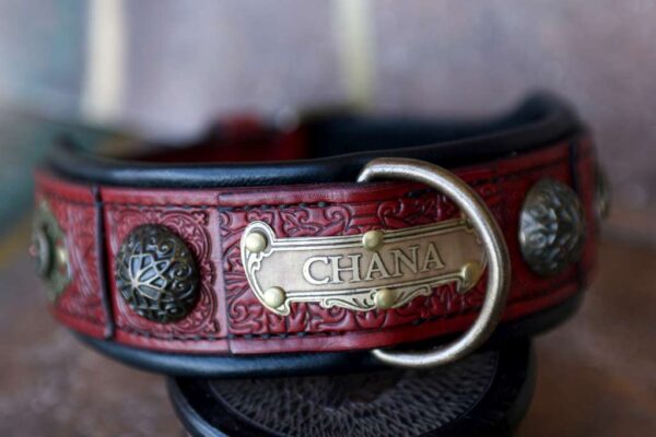 Riveted personalized red leather dog collar CHANDI by Workshop Sauri