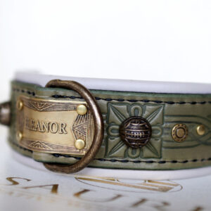 Unique medium dog collar GREEN SANGITA by Workshop Sauri